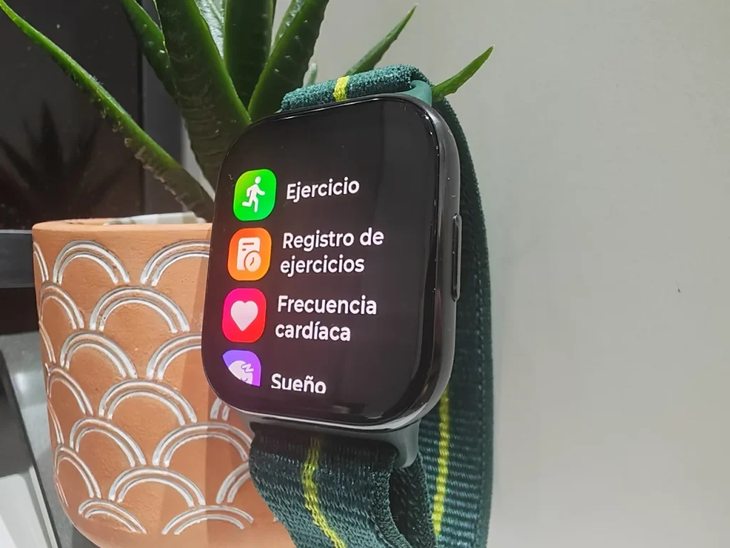moto watch fit opiniones
